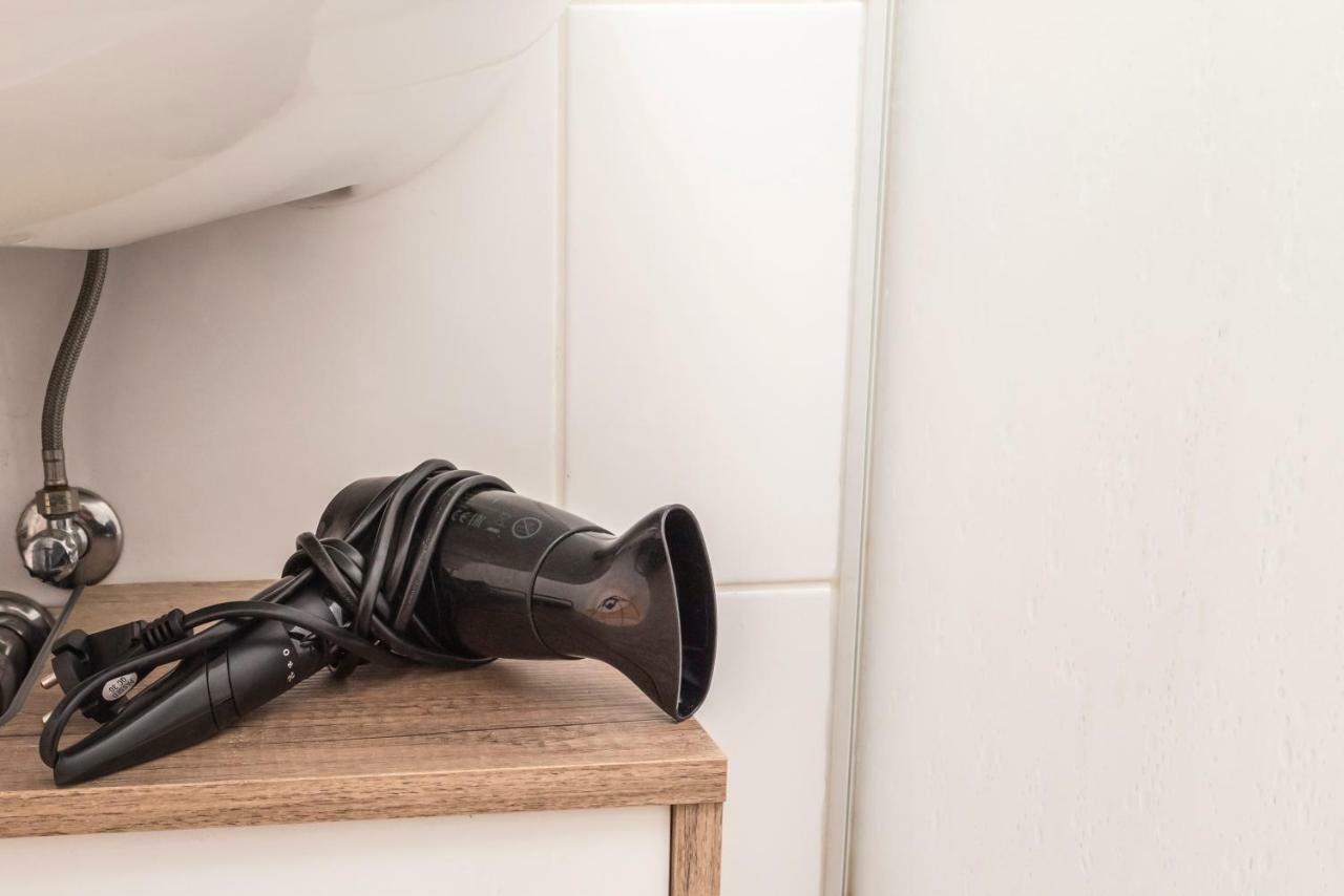 Tiny Hideaway Apartment Wina Bagian luar foto