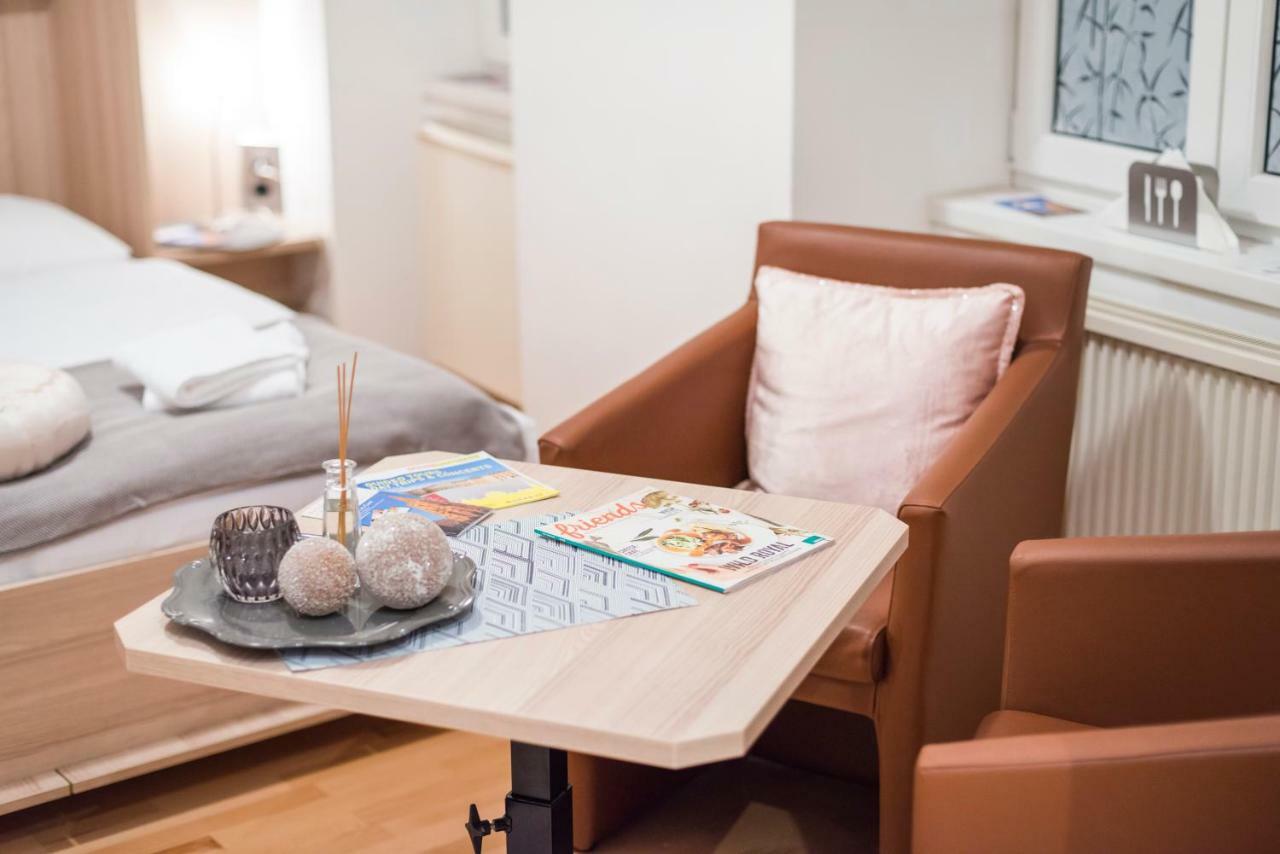 Tiny Hideaway Apartment Wina Bagian luar foto